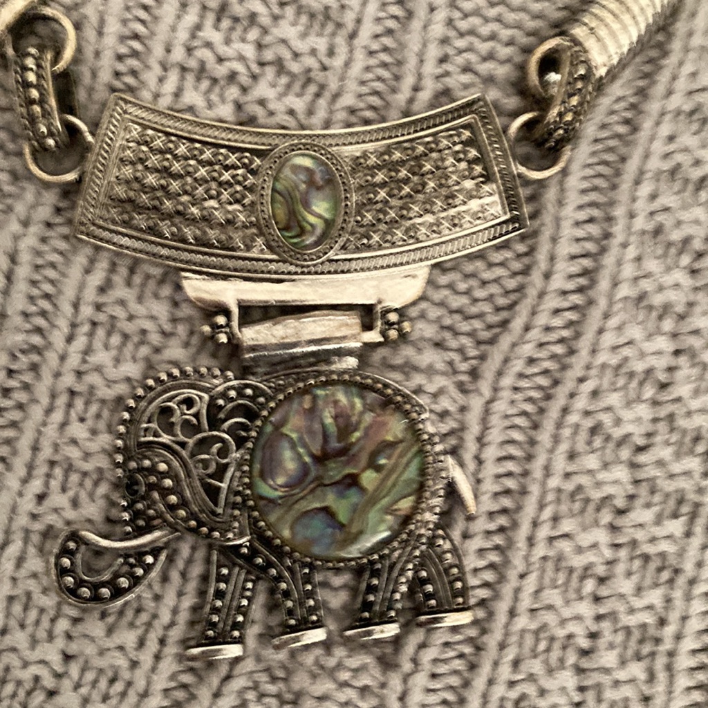 Elephant Collar Necklace 24$